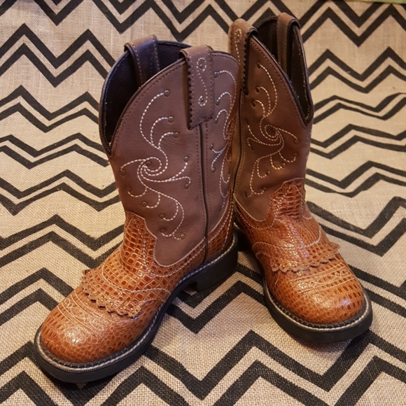 justin gypsy boots round toe